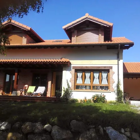House 3* Hinojedo