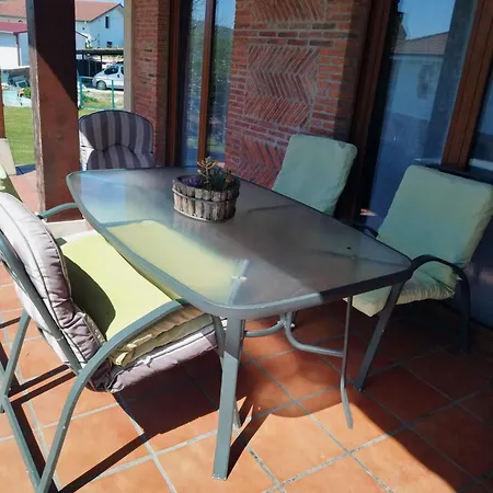 House 3* Hinojedo